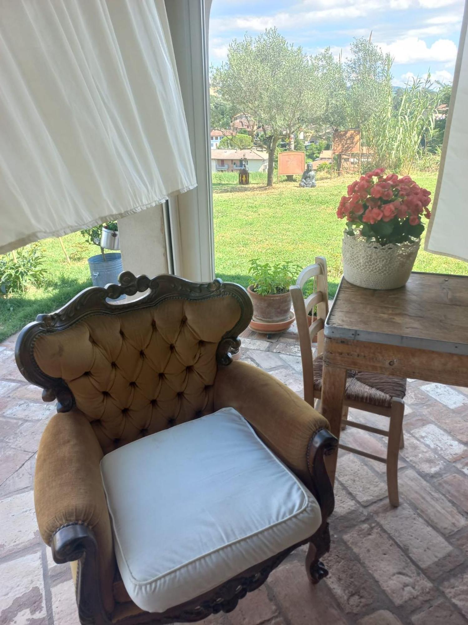 Beb Montefratta Bed & Breakfast Fratta Terme Exterior photo